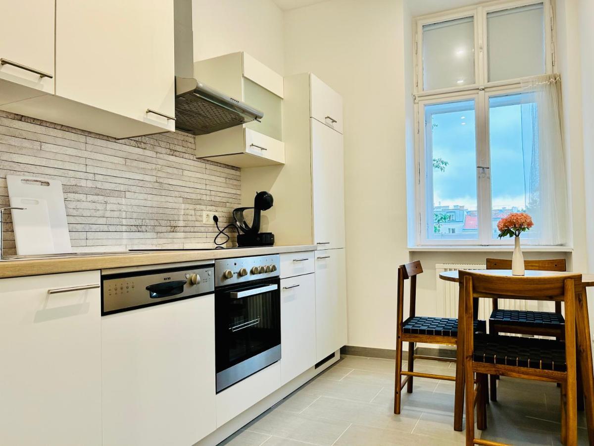 Cosy & Central Apartment Wenen Buitenkant foto